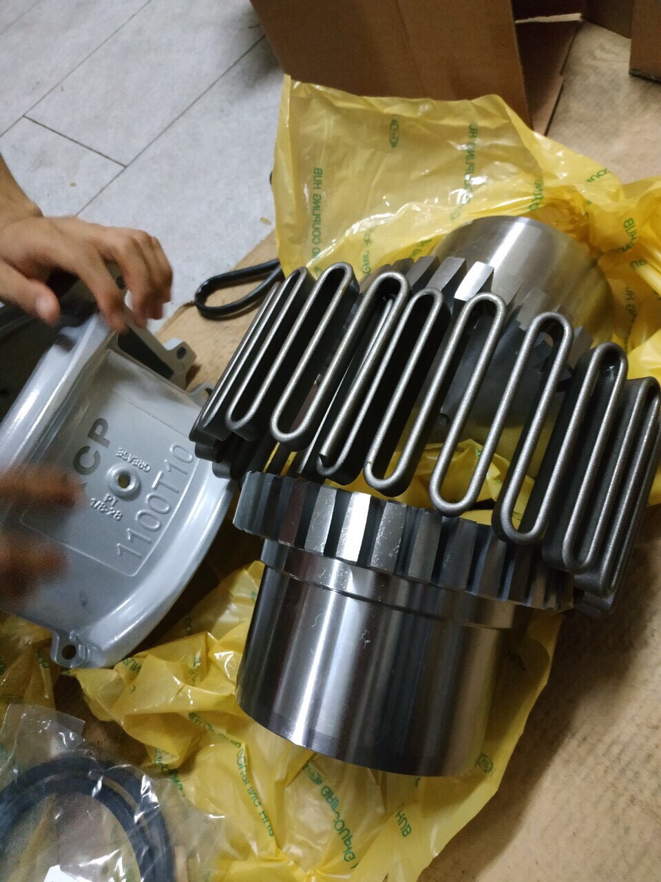 Khớp nối trục lò xo