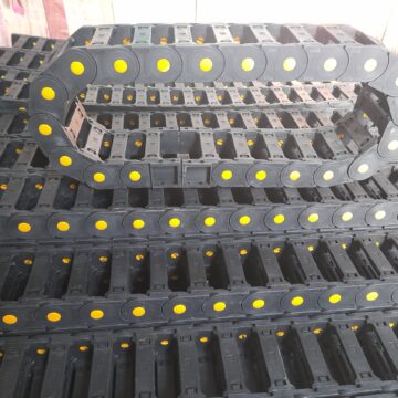 XÍCH CÁP NHỰA LUỒN DÂY ĐIỆN